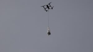 Tội phạm gia tăng: Ngục tù Mỹ đối mặt với công nghệ vận chuyển lậu bằng drone