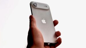 iPhone Air: Thiết kế mỏng nhẹ tuyệt vời, nhưng âm thanh lại quá tệ! 10 iPhone Air: Thiết kế mỏng nhẹ tuyệt vời, nhưng âm thanh lại quá tệ!