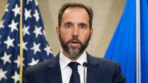 Ông Jack Smith Ra Tòa, Đối Diện Các Nhà Lập Pháp Về Vụ Kiện Tổng Thống Donald Trump