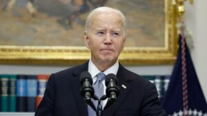 Chính Quyền Biden Bị ‘Tấn Công’ Vụ Bê Bối Hối Lộ Liên Quan Hợp Đồng Liên Bang