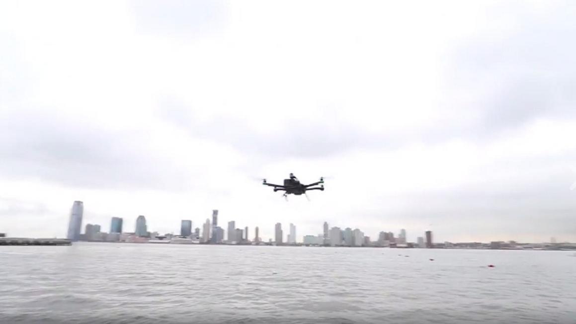 Lệnh cấm câu cá bằng flycam có thể gây tổn hại cho thể thao, chủ doanh nghiệp Texas cho biết 1 karma drone 1479156450540 2276540 ver1.0