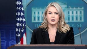 Bà Leavitt Căng Thẳng Với Phóng Viên CNN Về Vấn Đề Lạm Phát