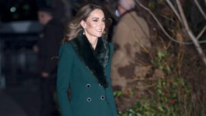 Kate Middleton và Công chúa Charlotte song ca trong buổi hòa nhạc Giáng sinh