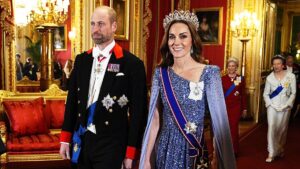 Kate Middleton đội vương miện lớn nhất: Chuyên gia