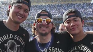 Nghệ nhân kim hoàn Orange County đằng sau những chiếc vòng cổ của Los Angeles Dodgers 4 Nghệ nhân kim hoàn Orange County đằng sau những chiếc vòng cổ của Los Angeles Dodgers