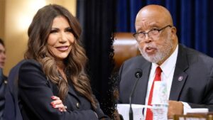 Dân Biểu Dân Chủ Kêu Gọi Bộ Trưởng An Ninh Nội Địa Noem Từ Chức 31 Dân Biểu Dân Chủ Kêu Gọi Bộ Trưởng An Ninh Nội Địa Noem Từ Chức