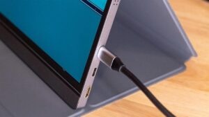 Đánh Giá Màn Hình Di Động KYY K3: Lựa Chọn Đáng Cân Nhắc Nếu Bạn Không Đòi Hỏi Cao