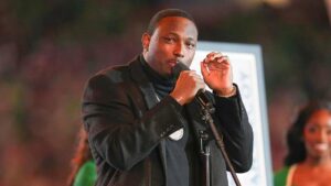 Huyền thoại Eagles dọa rời Hall of Fame nếu huấn luyện viên Patullo còn tại vị 8 Huyền thoại Eagles dọa rời Hall of Fame nếu huấn luyện viên Patullo còn tại vị