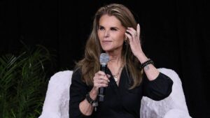 Bà Maria Shriver chỉ trích Tổng Thống Donald Trump vì quyết định liên quan đến Trung tâm Kennedy 29 Bà Maria Shriver chỉ trích Tổng Thống Donald Trump vì quyết định liên quan đến Trung tâm Kennedy