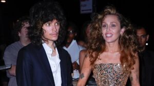 Miley Cyrus Lên Kế Hoạch Kết Hôn Với Maxx Morando Sau Giai Đoạn ‘Hoang Dã’