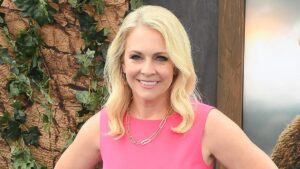 Melissa Joan Hart suýt bị đuổi khỏi 'Sabrina' vì chụp ảnh 9 Melissa Joan Hart suýt bị đuổi khỏi ‘Sabrina’ vì chụp ảnh