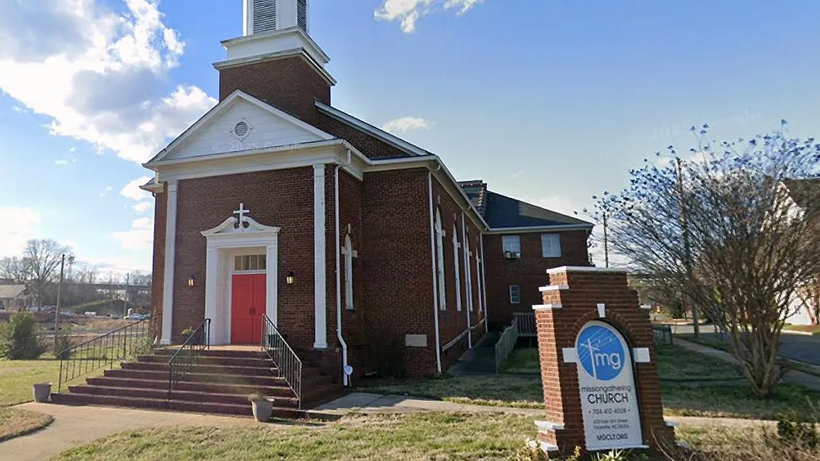 Nhà thờ dựng cảnh Chúa hài đồng bị ICE bắt, gây tranh cãi 1 missiongathering