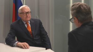 Nga và Ukraine 'sắp đạt thỏa thuận' chấm dứt chiến tranh 7 Nga và Ukraine ‘sắp đạt thỏa thuận’ chấm dứt chiến tranh