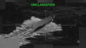 Mỹ tấn công tàu 'khủng bố' trên tuyến đường ma túy Thái Bình Dương 3 Mỹ tấn công tàu ‘khủng bố’ trên tuyến đường ma túy Thái Bình Dương