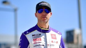 Hỏa hoạn tại nhà liên quan đến ngôi sao NASCAR Denny Hamlin, một người thiệt mạng 18 Hỏa hoạn tại nhà liên quan đến ngôi sao NASCAR Denny Hamlin, một người thiệt mạng