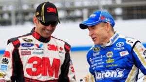 Huyền thoại NASCAR Mark Martin bàng hoàng trước cái chết của Greg Biffle