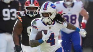 Cầu thủ James Cook ghi bàn thắng 44 yard cho Buffalo Bills