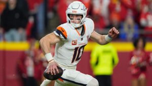 Broncos chấm dứt sự thống trị của Chiefs tại AFC West