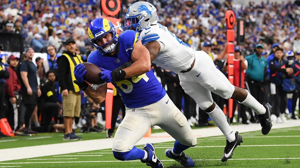 Cú Chạm Bóng Quyết Định của Rams Gây Tranh Cãi 1 nfl rams colby parkinson 121425 2