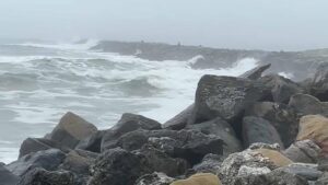 Cảnh báo thời tiết nguy hiểm ở Vịnh America, kéo dài đến hết Thứ Sáu 20 Cảnh báo thời tiết nguy hiểm ở Vịnh America, kéo dài đến hết Thứ Sáu