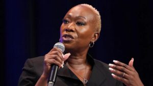 Joy Reid Cảnh Báo Trump Có Thể Biến Truyền Thông Mỹ Thành 'Cỗ Máy Tuyên Truyền' Kiểu Triều Tiên 30 Joy Reid Cảnh Báo Trump Có Thể Biến Truyền Thông Mỹ Thành ‘Cỗ Máy Tuyên Truyền’ Kiểu Triều Tiên