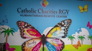 Nhà Tạm trú di dân ở Texas bị cắt viện trợ liên bang 6 năm 32 Nhà Tạm trú di dân ở Texas bị cắt viện trợ liên bang 6 năm