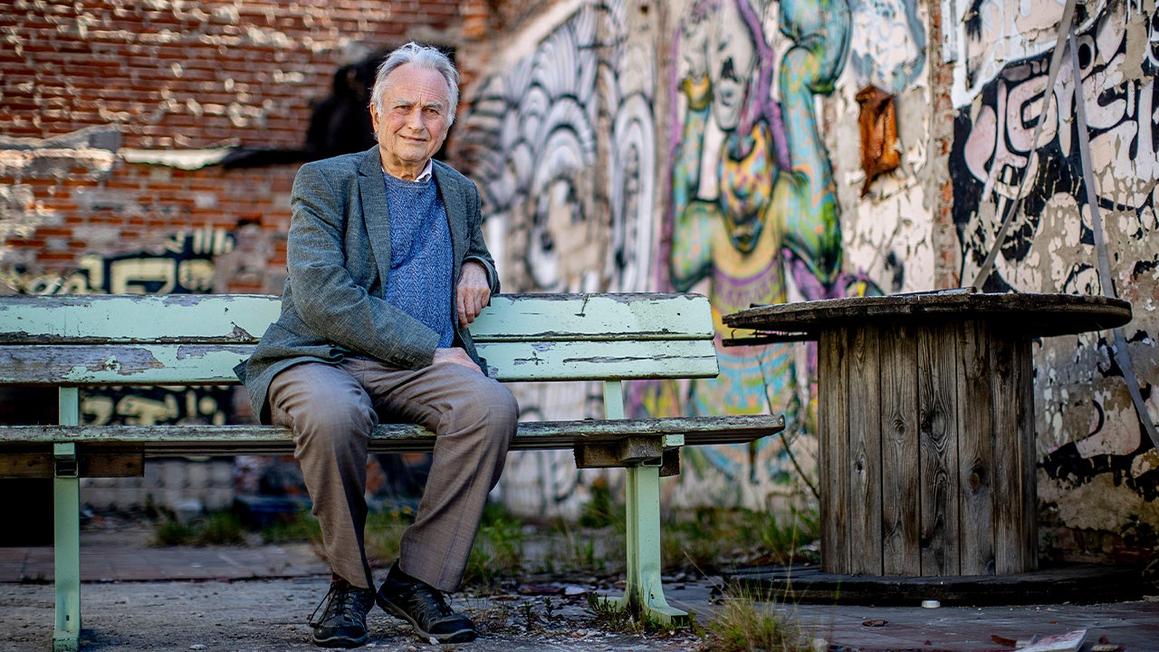 Richard Dawkins chỉ trích phẫu thuật chuyển giới cho trẻ em là hành động 'tàn sát về mặt giải phẫu' 1 richard dawkins