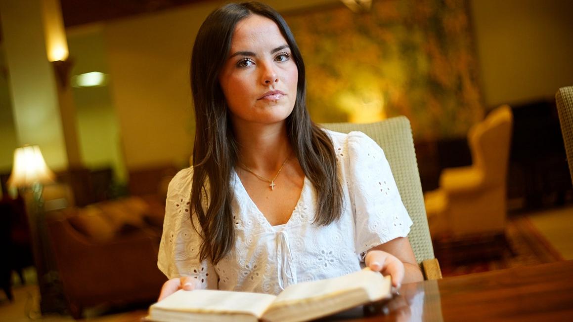 Giáo sư bảo vệ sinh viên bị điểm liệt vì bài luận dựa trên Kinh Thánh 1 samantha fulknecky