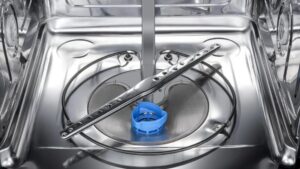 Chuyên gia: Lọc rác máy rửa chén thường xuyên là điều cần thiết 6 Chuyên gia: Lọc rác máy rửa chén thường xuyên là điều cần thiết