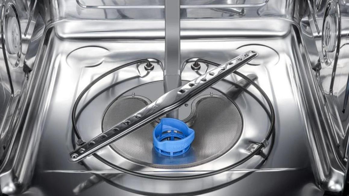 Chuyên gia: Lọc rác máy rửa chén thường xuyên là điều cần thiết 1 screenshot 2025 06 17 at 9 17 31am