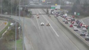 SR-167 Mở Cửa Trở Lại Sau Khi Nước Lũ Rút