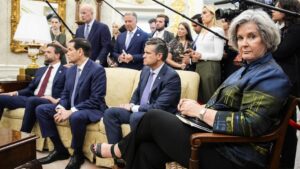 JD Vance bác bỏ cáo buộc 'thuyết âm mưu' từ Chánh văn phòng Nhà Trắng 29 JD Vance bác bỏ cáo buộc ‘thuyết âm mưu’ từ Chánh văn phòng Nhà Trắng