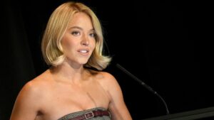 Sydney Sweeney Bác Bỏ Tin Đồn Phẫu Thuật Thẩm Mỹ 4 Sydney Sweeney Bác Bỏ Tin Đồn Phẫu Thuật Thẩm Mỹ