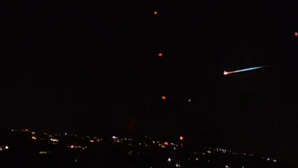 Cầu lửa bí ẩn xuất hiện trên bầu trời Texas và 5 tiểu bang khác 1 texas fireball 2