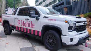 T-Mobile đối phó thảm họa: Sẵn sàng ứng phó mọi tình huống 13 T-Mobile đối phó thảm họa: Sẵn sàng ứng phó mọi tình huống