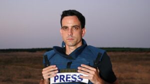 Trey Yingst của Fox News nhận giải thưởng xuất sắc