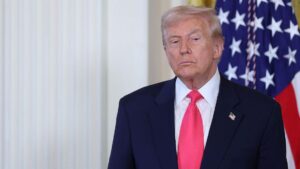 Phân tích: Sức hút của Chủ nghĩa Dân túy đang suy yếu khi Tổng thống Trump gặp khó khăn, phe Dân chủ gia tăng