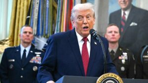 Tổng Thống Donald Trump Sẽ Kiện BBC 28 Tổng Thống Donald Trump Sẽ Kiện BBC