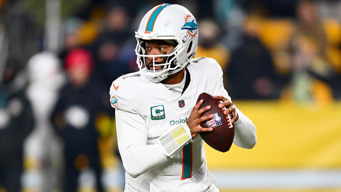 Tua Tagovailoa bị loại khỏi đội hình Dolphins: 'Tôi thất vọng' 1 tua tagovailoa dolphins steelers 1