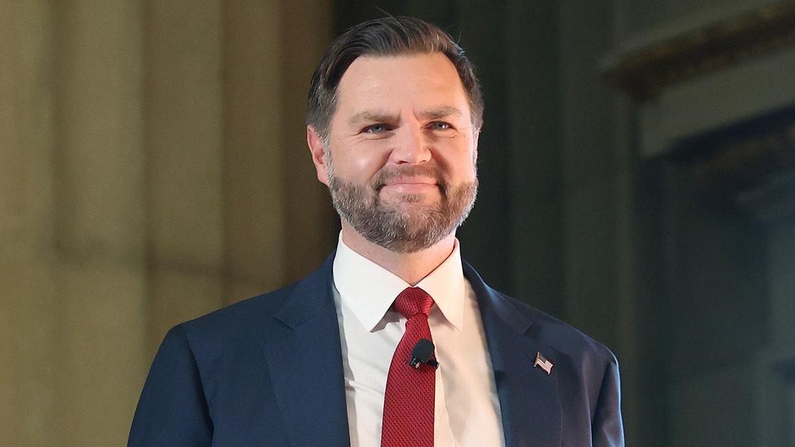 Ủy ban Liên bang kêu gọi đàn ông da trắng tố cáo phân biệt đối xử tại nơi làm việc 1 vice president jd vance november 20 2025