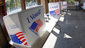 GOP Sắp Vượt Qua Đảng Dân Chủ Về Số Cử Tri Ghi Danh Tại Tiểu Bang Chiến Địa 28 GOP Sắp Vượt Qua Đảng Dân Chủ Về Số Cử Tri Ghi Danh Tại Tiểu Bang Chiến Địa