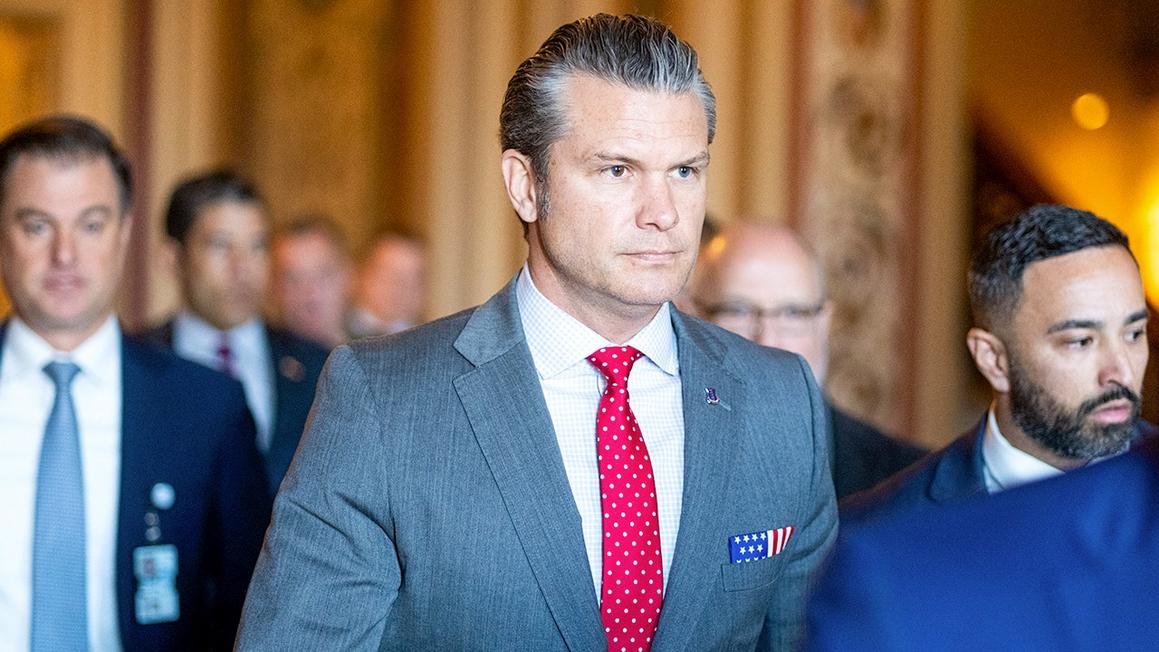 Lầu Năm Góc không công bố video về vụ tấn công tàu nghi buôn lậu ma túy 1 war secretary pete hegseth december 2025
