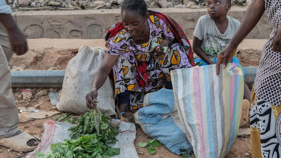 Nỗi sợ bao trùm Uvira sau khi phiến quân M23 chiếm đóng, 200,000 người phải di tản 1