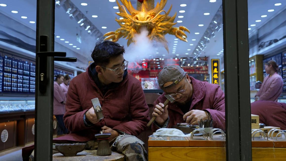 Kinh tế Trung Quốc: Ảo ảnh phục hồi? 1