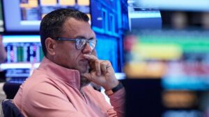 Thị trường chứng khoán Mỹ 'im hơi lặng tiếng' chờ quyết định của Cục Dự trữ Liên bang 13 Thị trường chứng khoán Mỹ ‘im hơi lặng tiếng’ chờ quyết định của Cục Dự trữ Liên bang