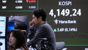 Chứng khoán châu Á lao dốc do nhà đầu tư dự đoán Cục Dự trữ Liên bang Mỹ cắt giảm lãi suất 7 Chứng khoán châu Á lao dốc do nhà đầu tư dự đoán Cục Dự trữ Liên bang Mỹ cắt giảm lãi suất