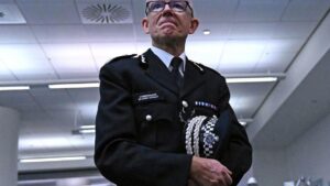 Cảnh sát Anh bắt giữ người biểu tình ủng hộ Palestine 15 Cảnh sát Anh bắt giữ người biểu tình ủng hộ Palestine