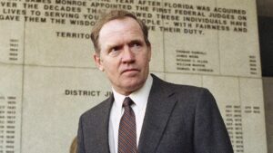 Eugene Hasenfus, nhân vật vụ Iran-Contra, qua đời ở tuổi 84