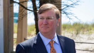 Mãn tù cho người đàn ông ở Mississippi sau hơn 10 năm ngồi tù bất hợp pháp 8 Mãn tù cho người đàn ông ở Mississippi sau hơn 10 năm ngồi tù bất hợp pháp