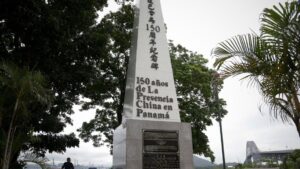 Bắc Kinh phản đối việc phá bỏ tượng đài cộng đồng người Hoa ở Panama